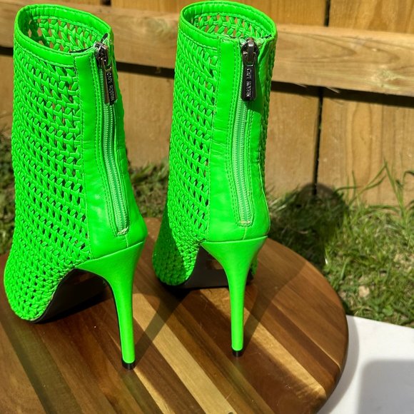 Cape Robbin Bright Lime Green Ankle Boots - Picture 2 of 7